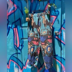 Loose fitting Ankle Length Abstract Pants